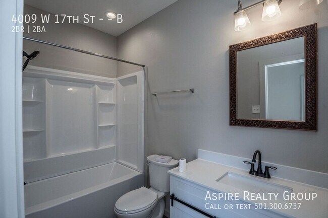 Building Photo - 4009 W 17th St