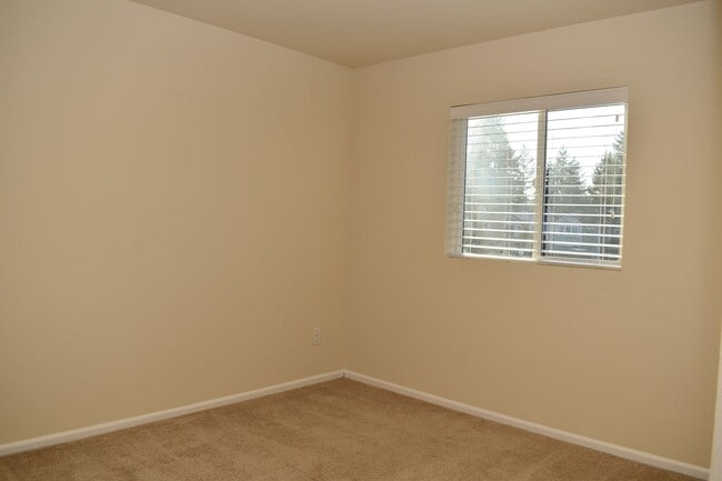 Building Photo - 18034 16th Ave Ct E