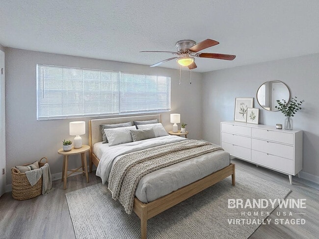 Building Photo - 6135 Seabreeze Dr