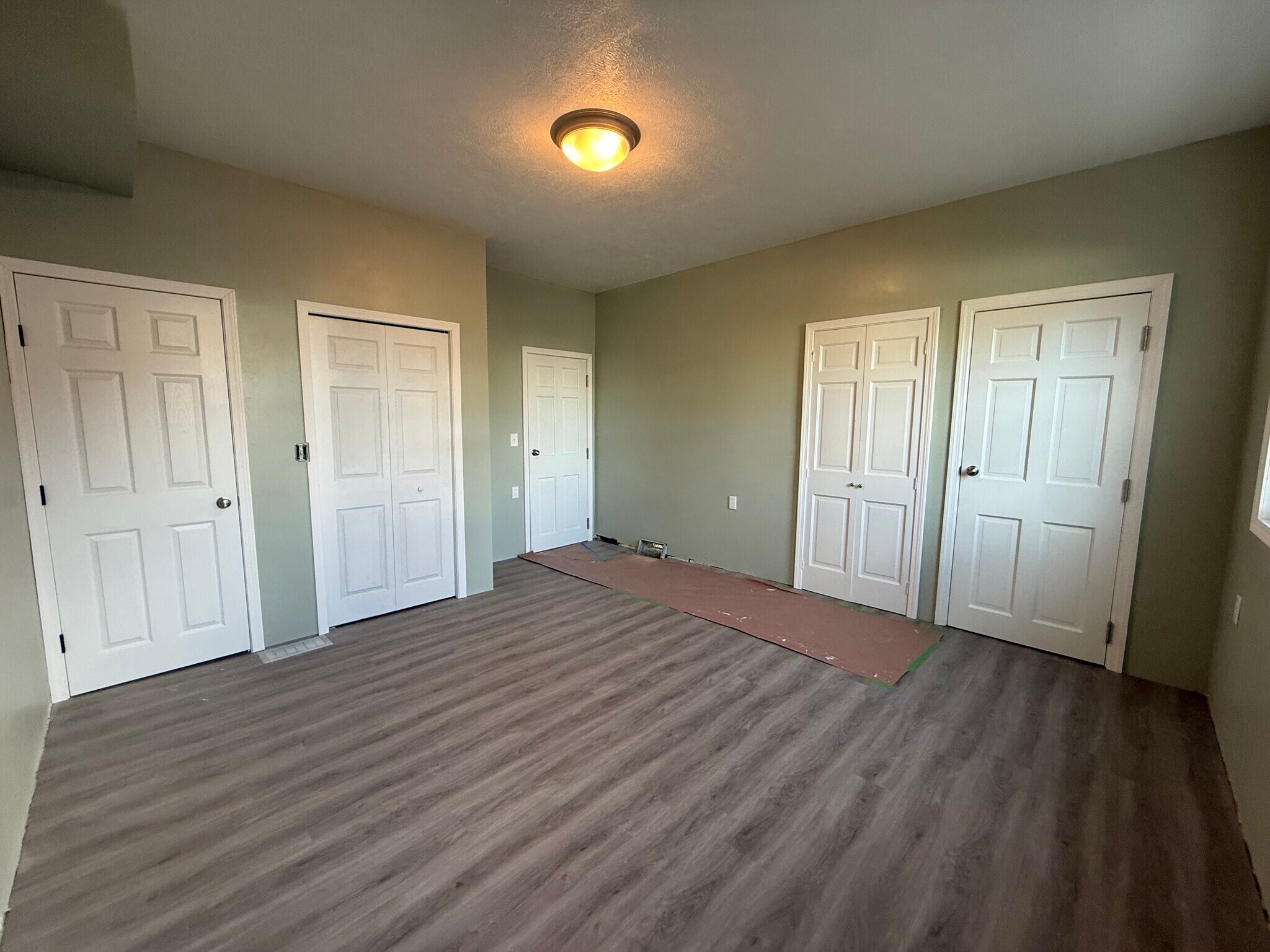 Building Photo - 412 Depot St