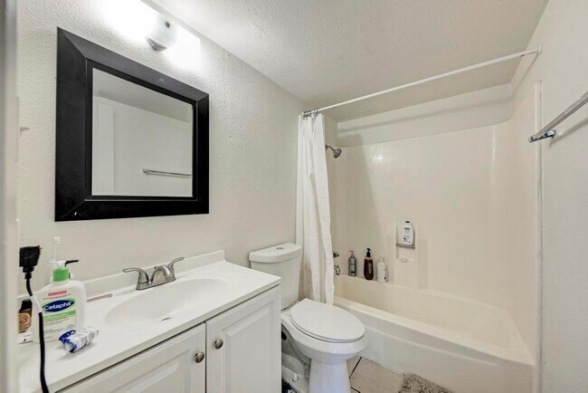 Building Photo - 710 E Dean Keeton St