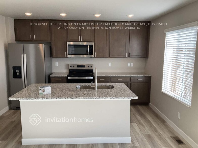 Building Photo - 11803 Mission Peak Pl