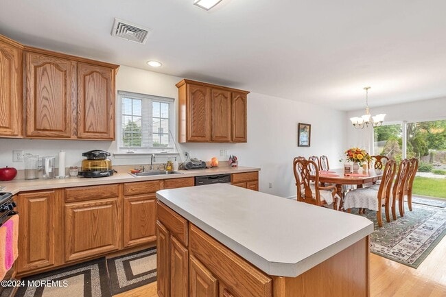 Building Photo - 205 Conover Pl