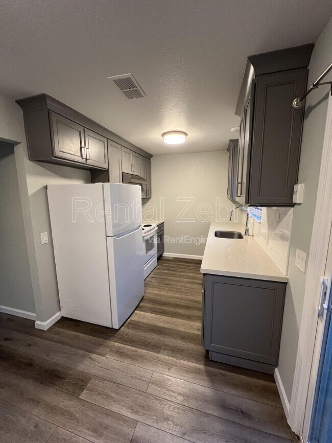 Building Photo - 141 Agua Caliente Rd W