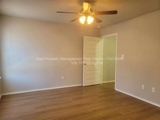 Building Photo - 2108 Ingalls Ln