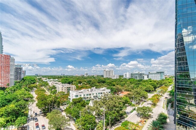 Building Photo - 1451 Brickell Ave