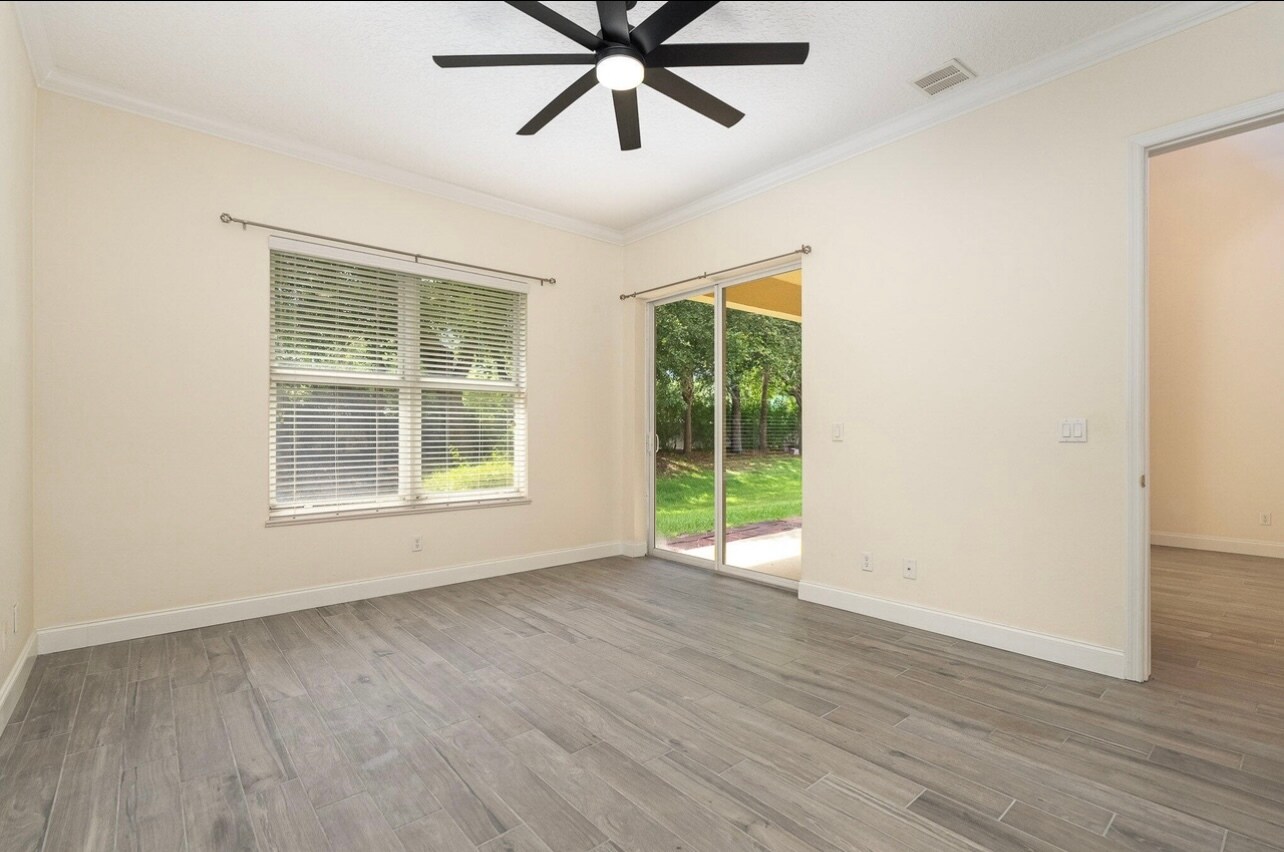 Building Photo - 8410 Maria Ct