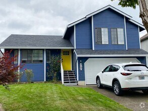 Building Photo - Lovely updated Bethany home