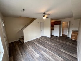 Building Photo - 5340 Koontz Dr