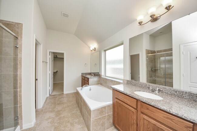 Building Photo - 12421 Berberry Dr