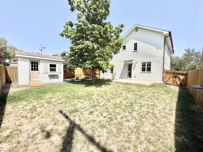 Building Photo - 913 N 7th St