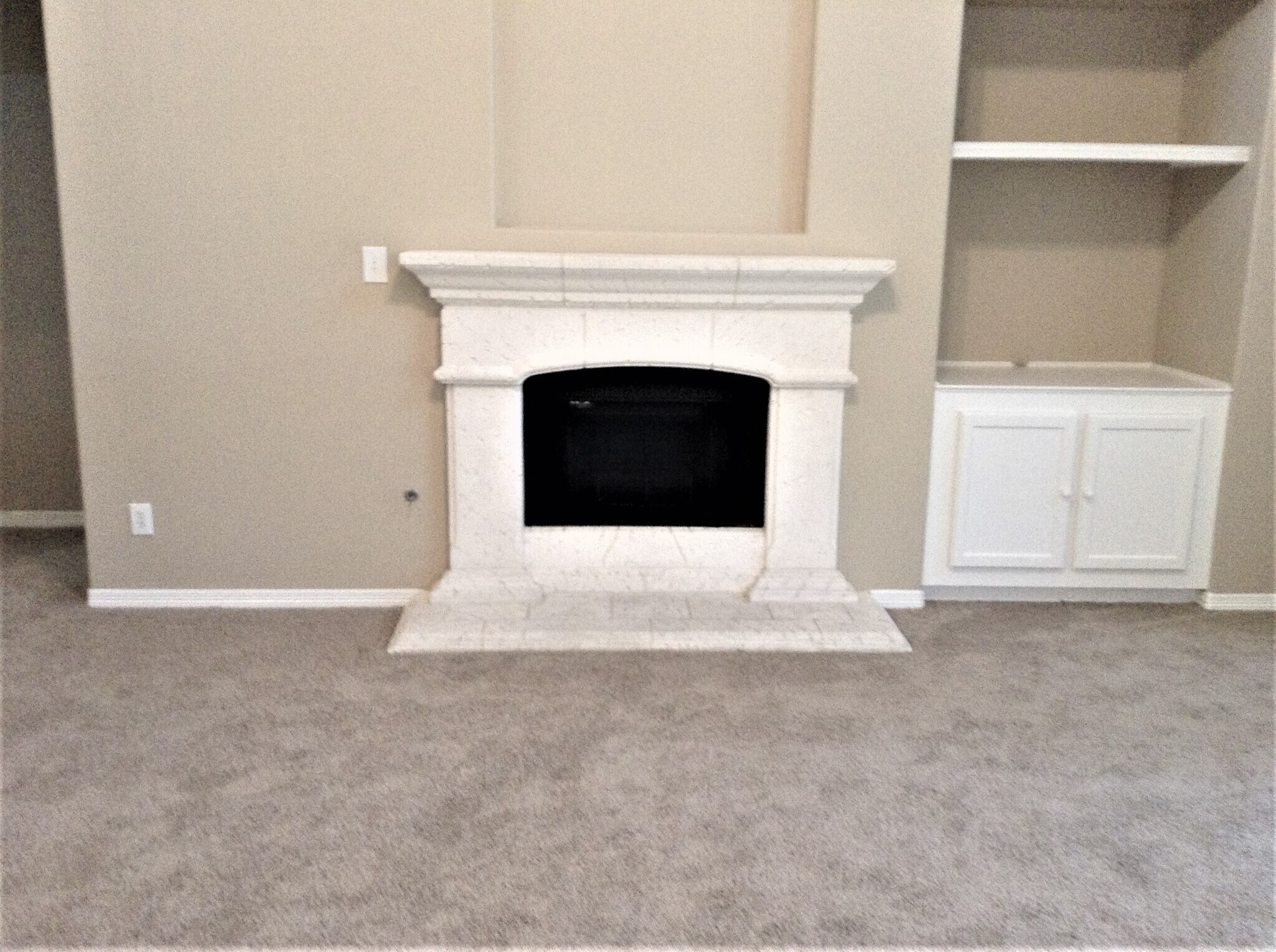 Building Photo - 1322 Ventura Canyon Dr