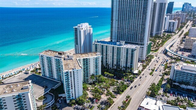 Building Photo - 3901 S Ocean Dr