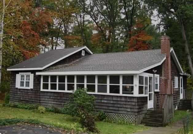 Building Photo - 15 Shore Rd