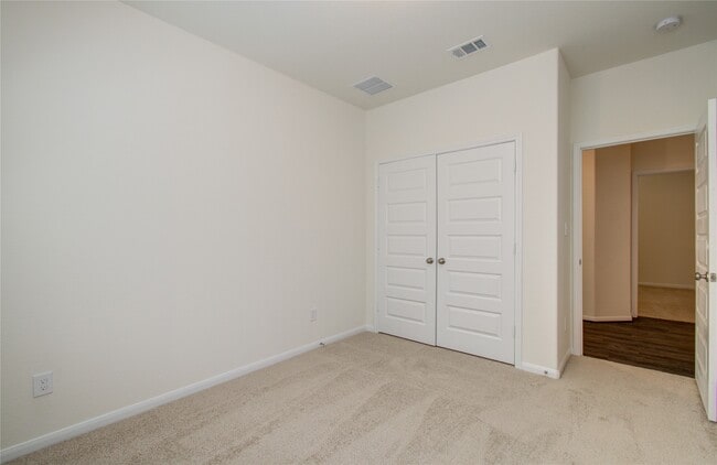 Building Photo - 8414 Beacon Bay Cir