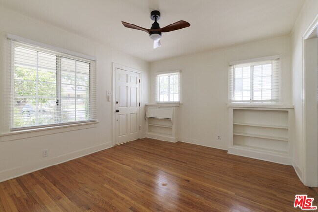 Building Photo - 5128 Windermere Ave