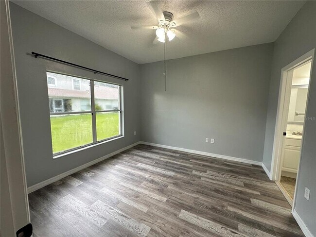 Building Photo - 14572 Laguna Beach Cir