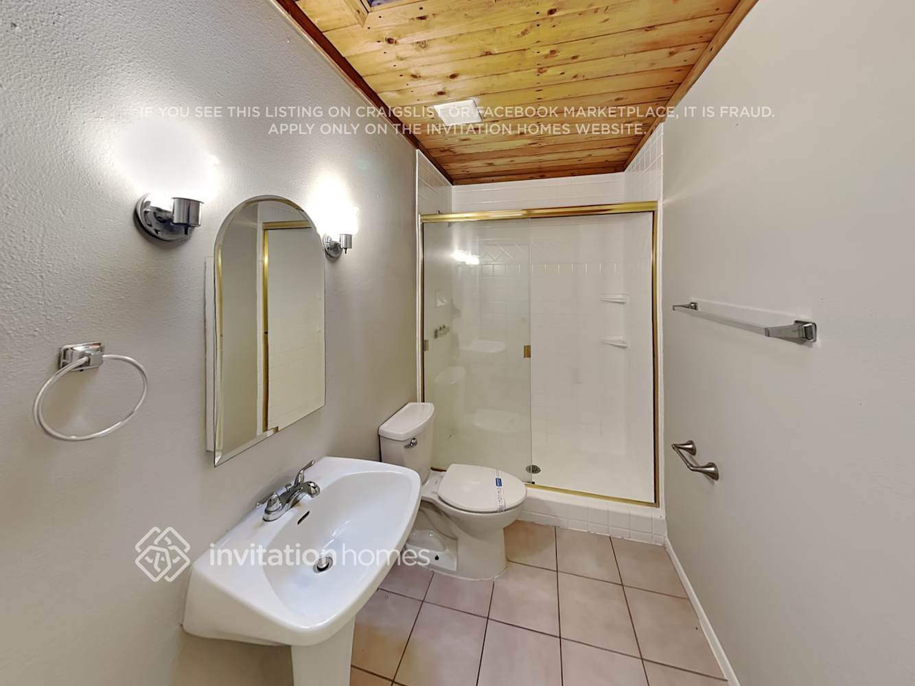 Building Photo - 4033 W San Juan Ave