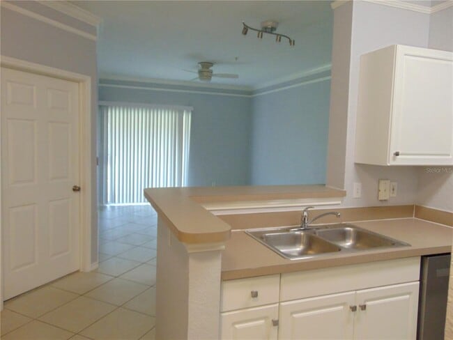 Building Photo - 4323 Bayside Village Dr