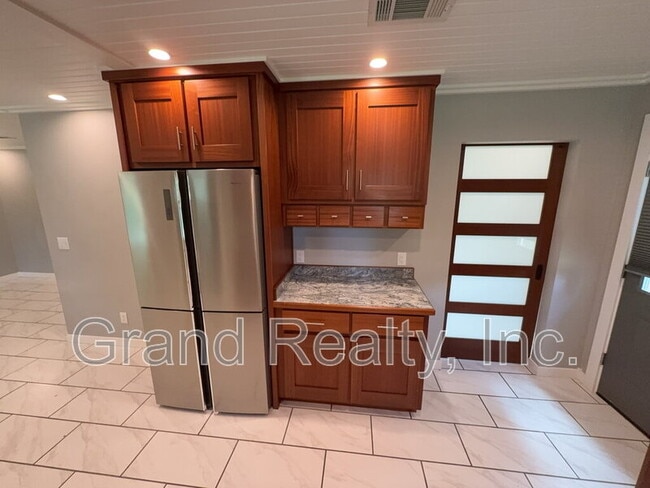 Building Photo - 6709 US-90