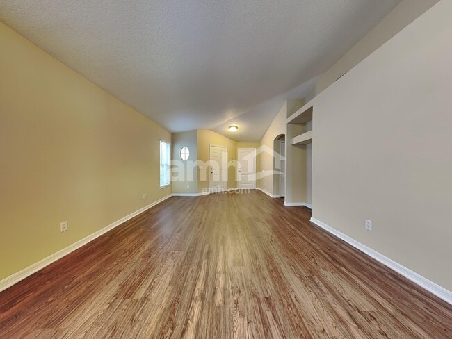 Building Photo - 18131 Birdwater Dr