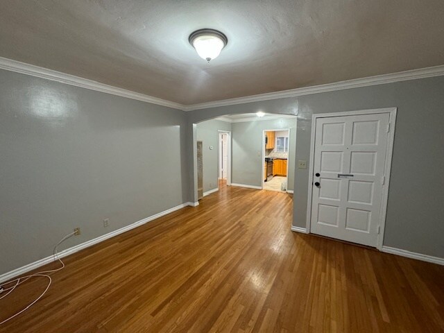 Building Photo - 15312 Ermanita Ave