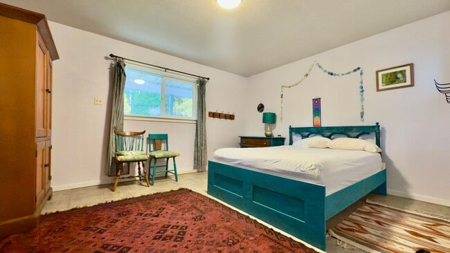 Building Photo - Lakefront Loft at Summit Lake with Air Conditioning