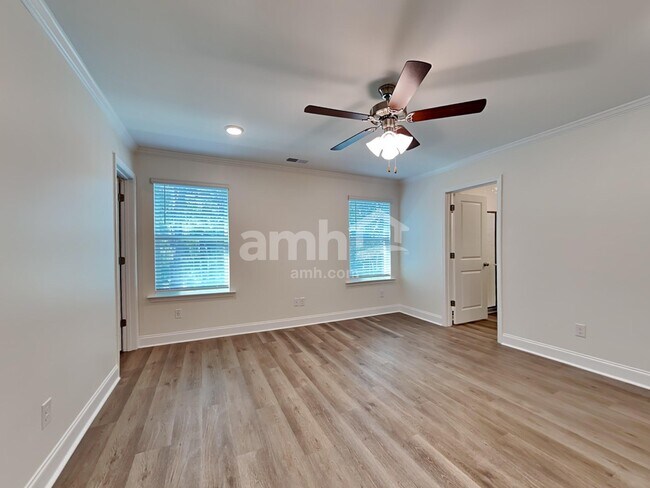 Building Photo - 1617 Lamplighter Ln