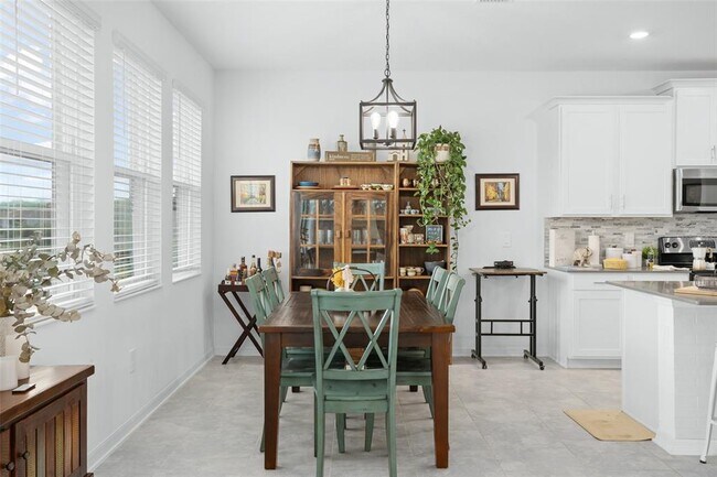 Building Photo - 6115 Claystone Wy