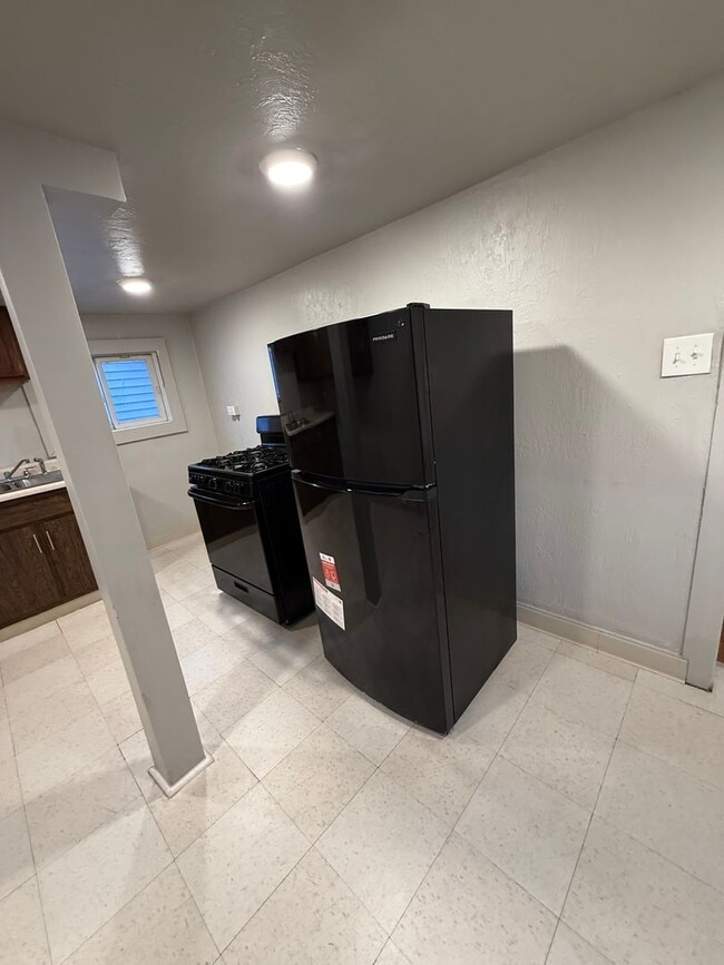 Building Photo - 2501 Arlington Ave