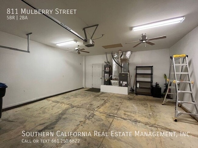Building Photo - 811 Mulberry St