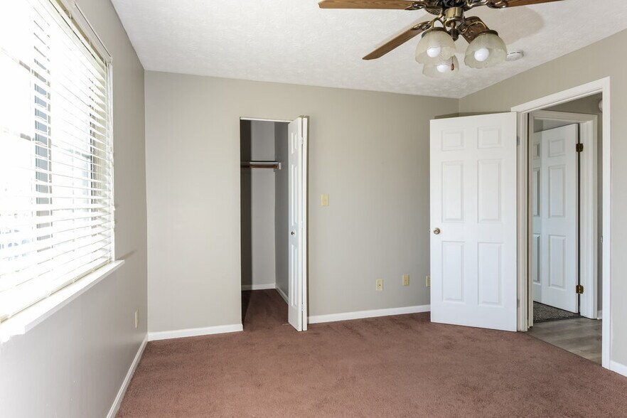 Building Photo - 1481 Rebecca Ln