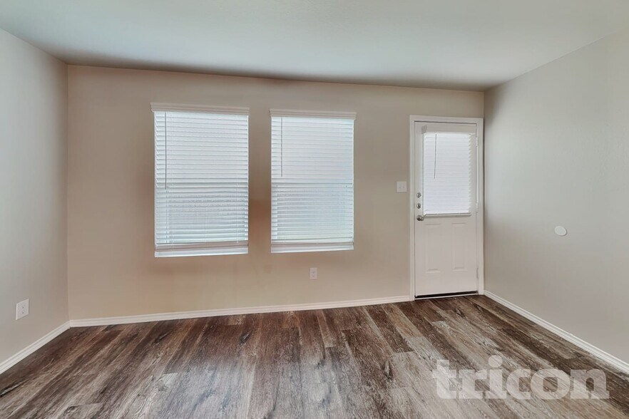 Building Photo - 8518 Amistad Cove