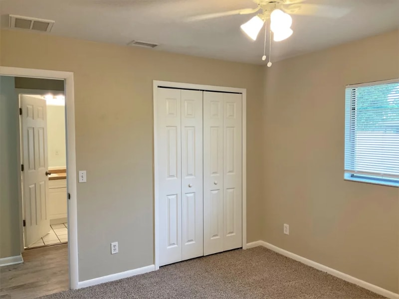 Building Photo - 200 SE 19th Terrace