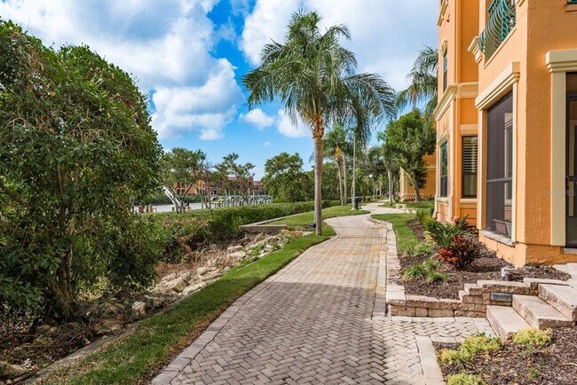 Building Photo - 2749 Via Cipriani