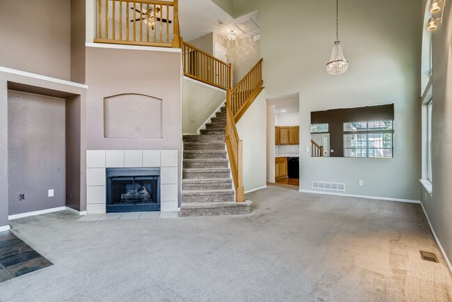 Building Photo - COMING IN MAY!!!   Huge 2BR, 2BTH Townhous...