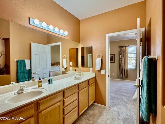 Building Photo - 755 W Vistoso Highlands Dr