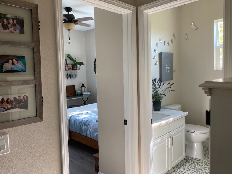 Building Photo - 3 Sheridan Ln