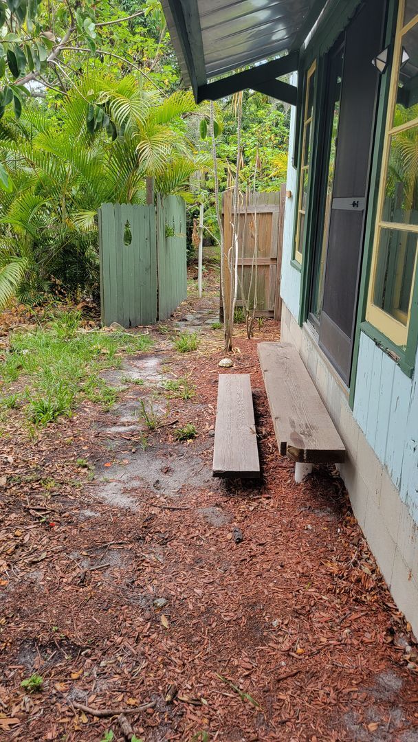 Building Photo - Annual/short term or seasonal turnkey furn...