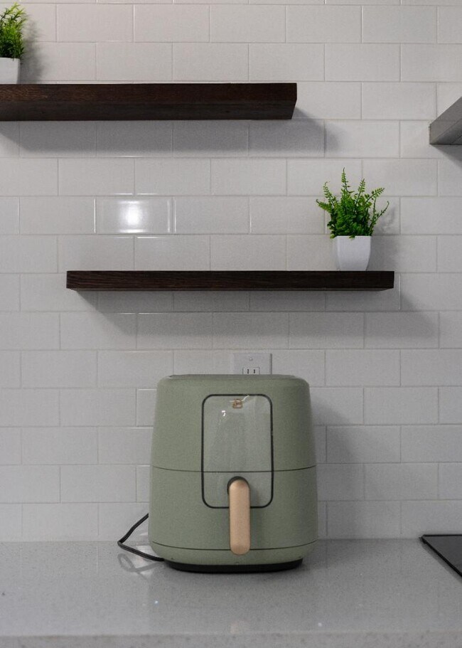 Building Photo - 1775 Harbor Rd