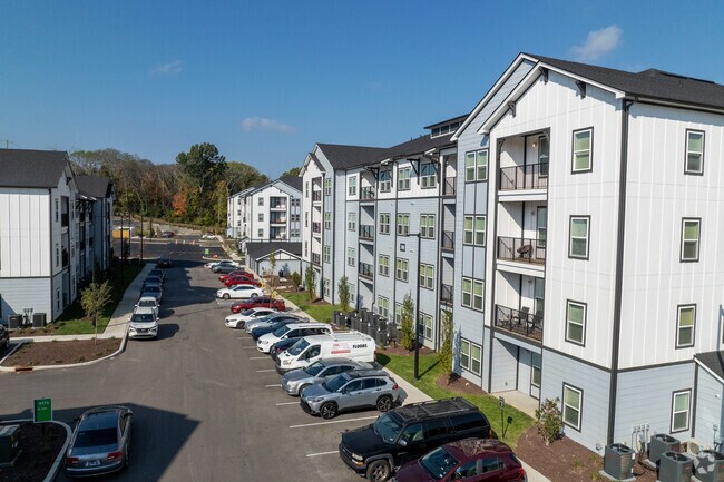 Building Photo - Novo Hickory Highlands