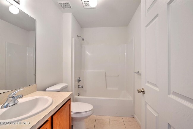 Building Photo - 6 Esplanade Way