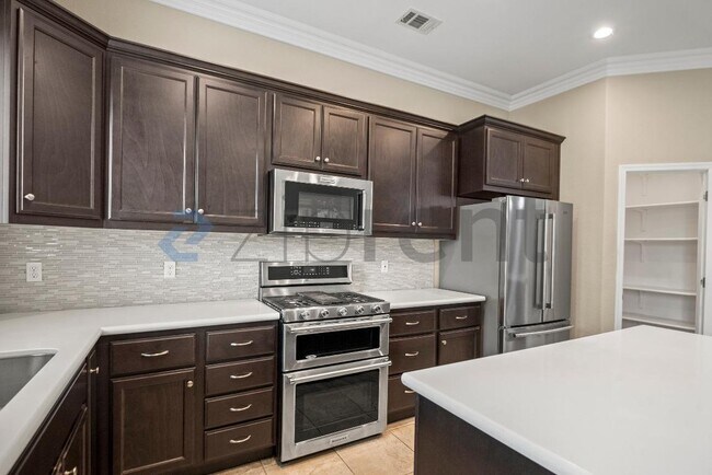 Building Photo - 1491 Maehl Dr