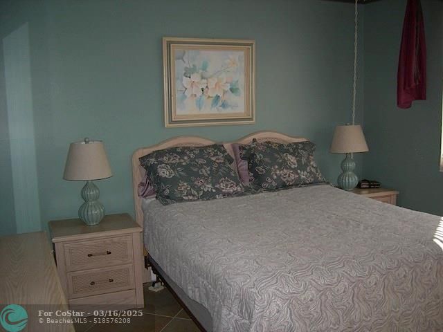 Building Photo - 305 N Pompano Beach Blvd