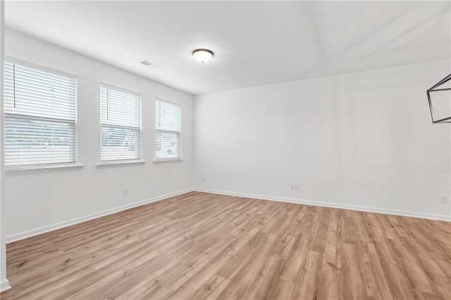 Building Photo - 1637 Winpost Ln NW