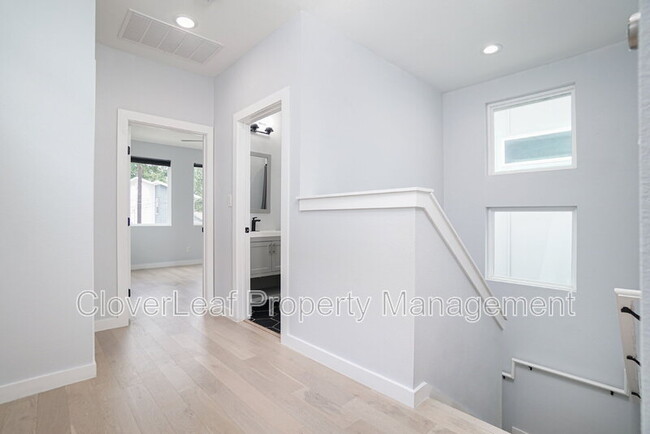 Building Photo - 2109 Schley Ave