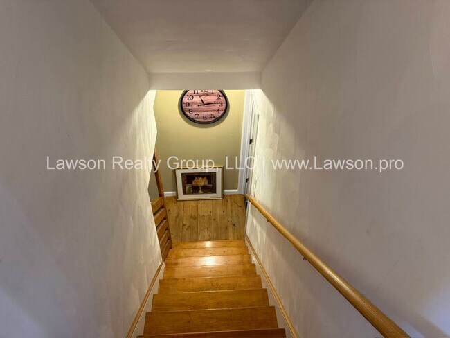 Building Photo - Gorgeous Classic Cave Spring Colonial in S...