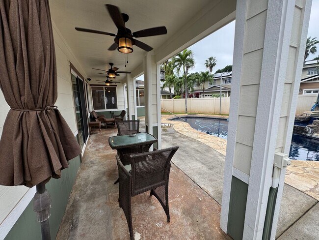 Building Photo - Spacious 7-bedroom, 4-bath single-family residence in Ewa Beach