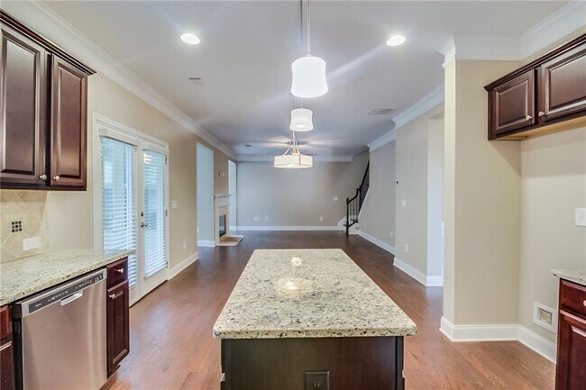 Building Photo - 3745 Jardine Ln