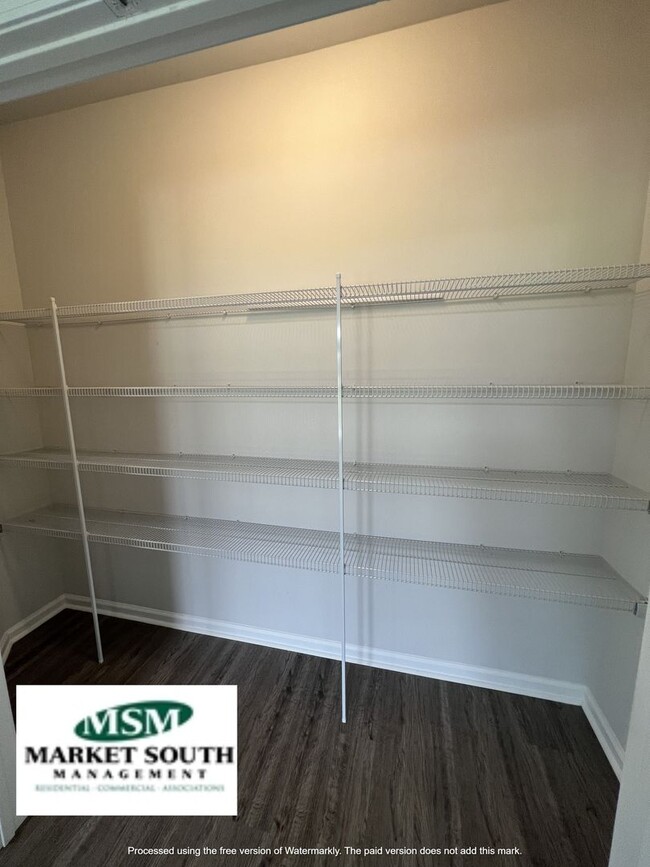 Building Photo - **RENT SPECIAL- $500.00 OFF 1ST MONTH'S RE...